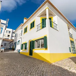 Apartment Som Ondas, Budens